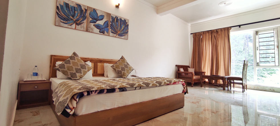 Kainchi Ashram Room